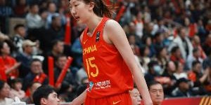 攻防压制！首节中国女篮28-8净胜印尼女篮20分 全队16中9